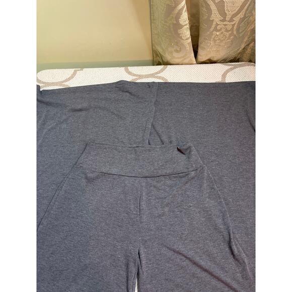 Zenana Premium Lux pull on extra wide leg pants, size large - Picture 10 of 11